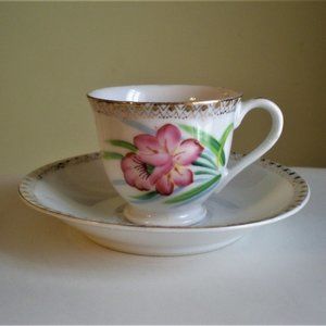 Antique Merit Occupied Japan Lily Flower Bone China Tea Coffee Cup And Saucer
